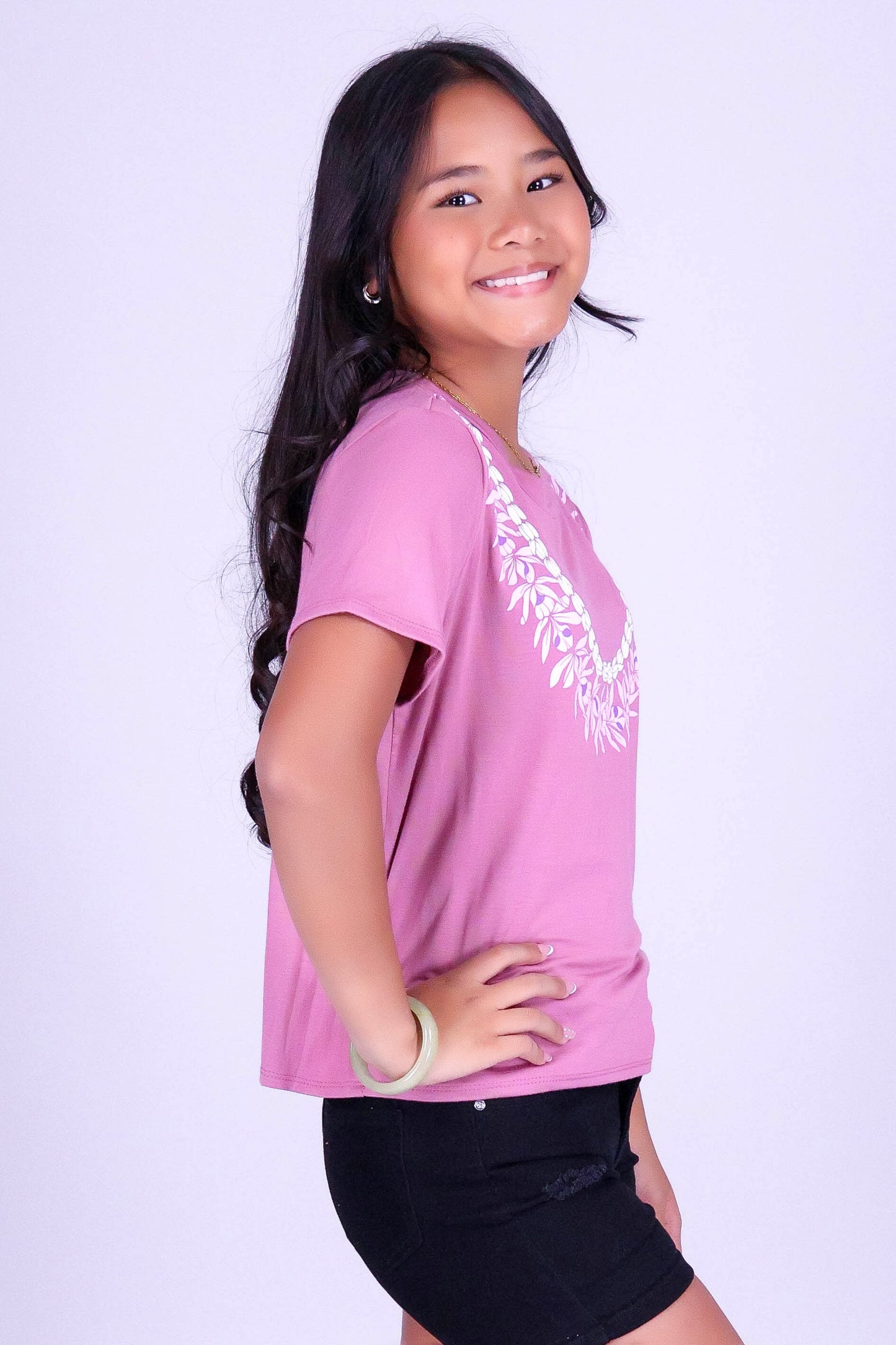 PIKAKE HONOHONO LEI TEE | KIDS SIZE 8-16