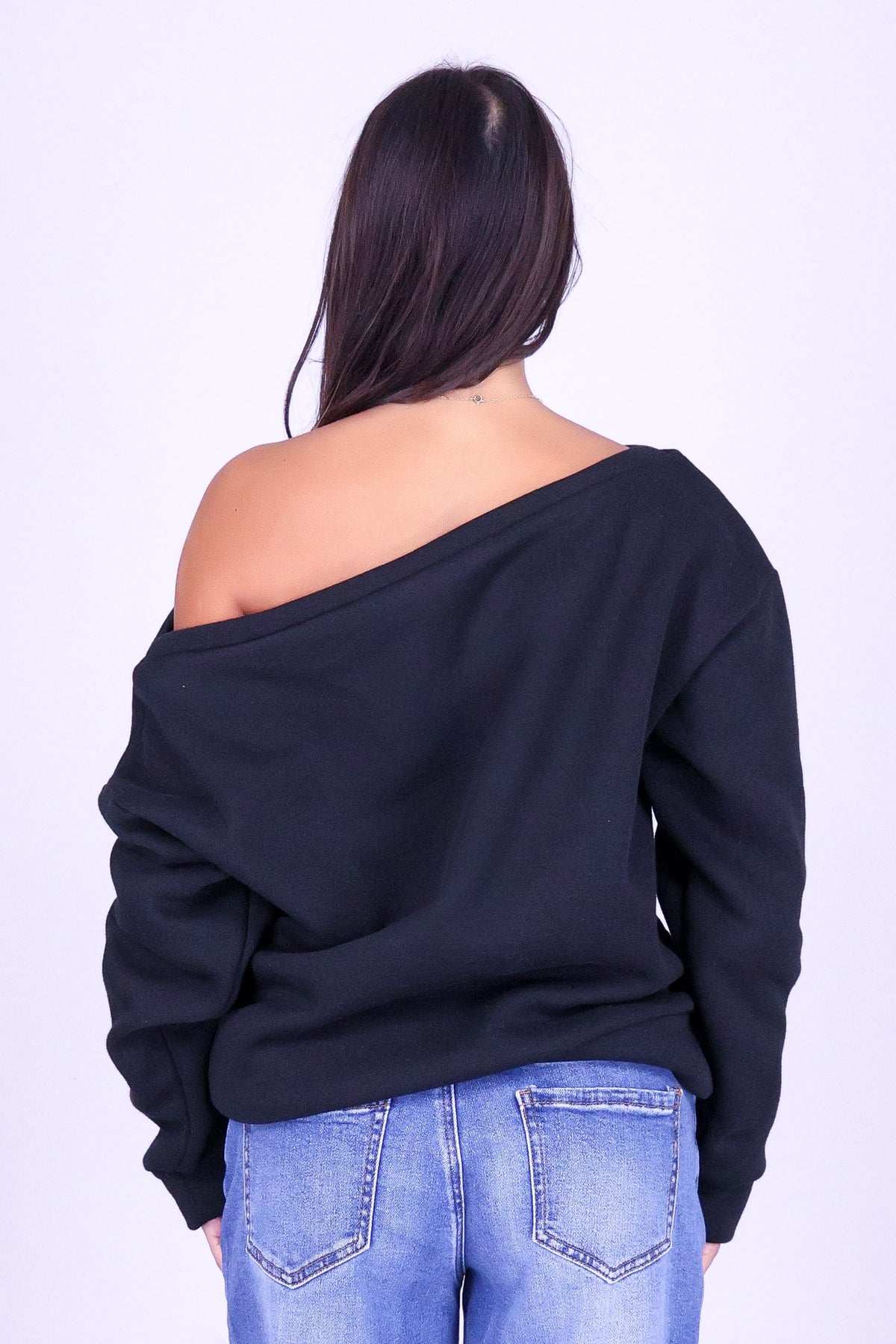 3 IWA OFF SHOULDER SWEATER