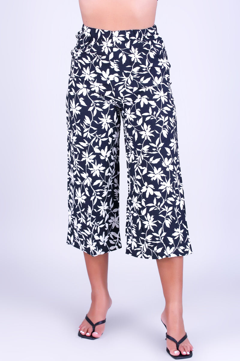 MORNING MEADOW CAPRI&