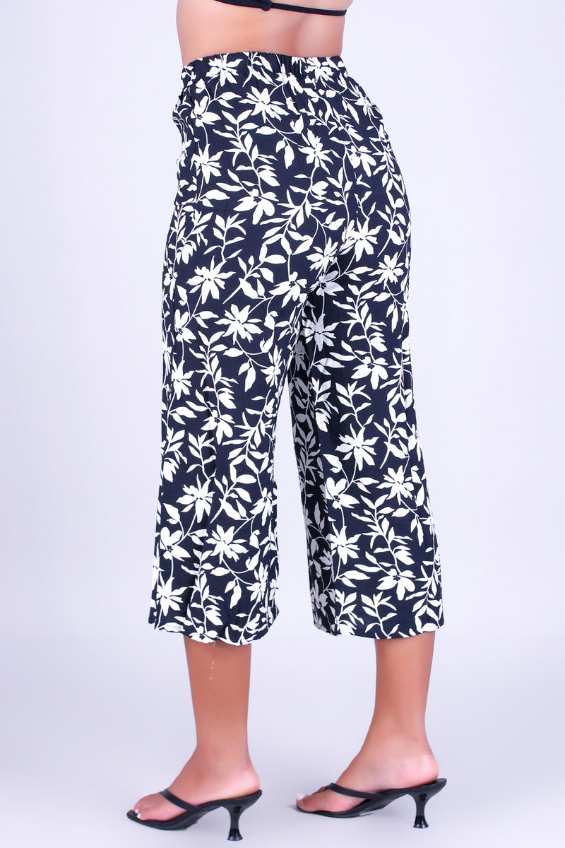 MORNING MEADOW CAPRI&