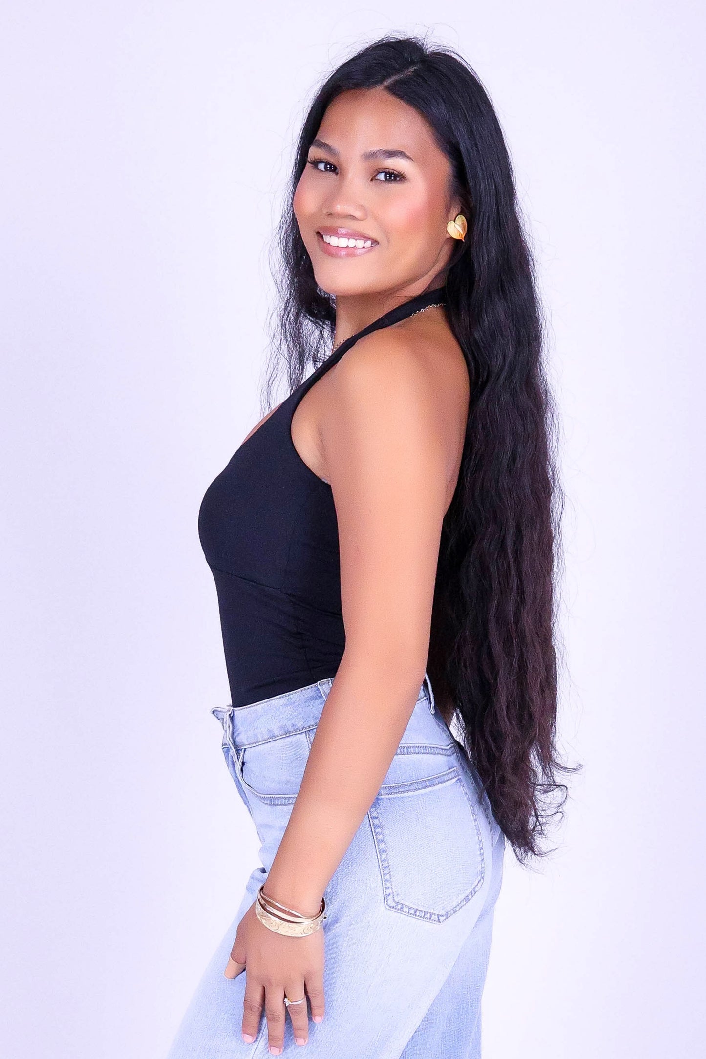 FIRST GLANCE HALTER TOP