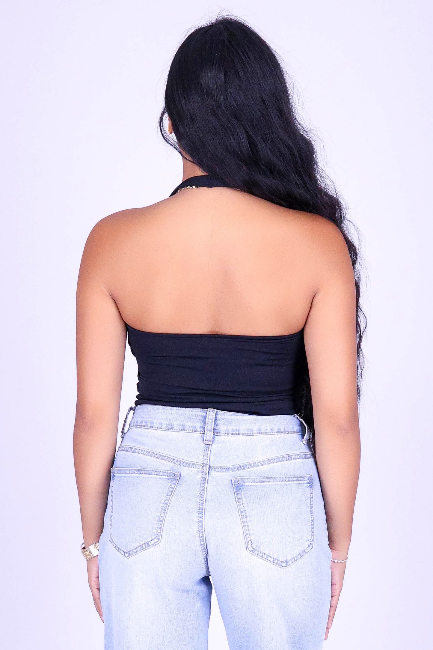 FIRST GLANCE HALTER TOP