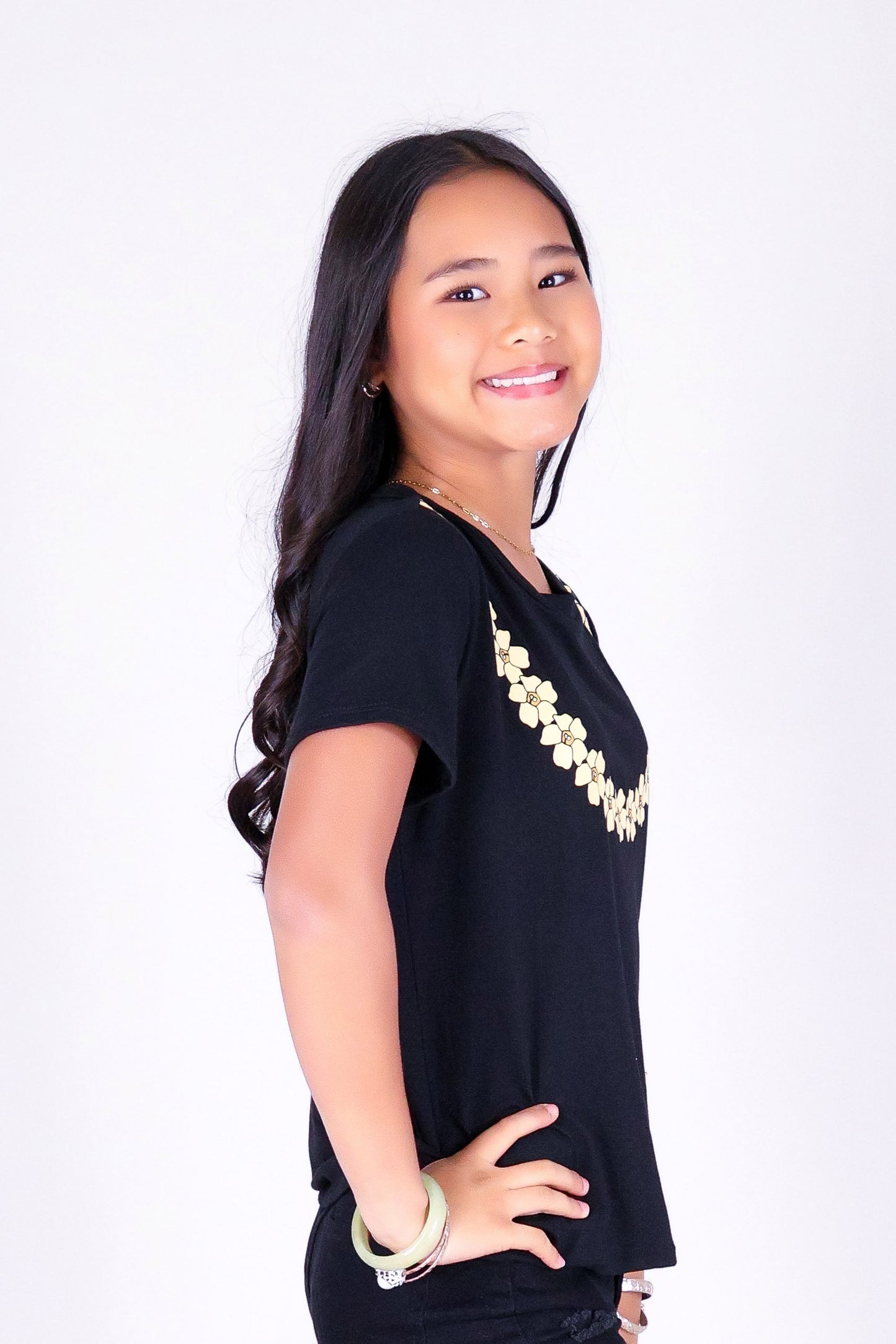 PUAKENIKENI LEI TEE | KIDS SIZE 2-16