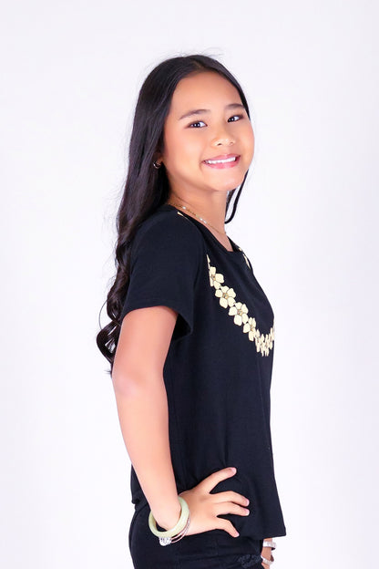PUAKENIKENI LEI TEE | KIDS SIZE 2-16