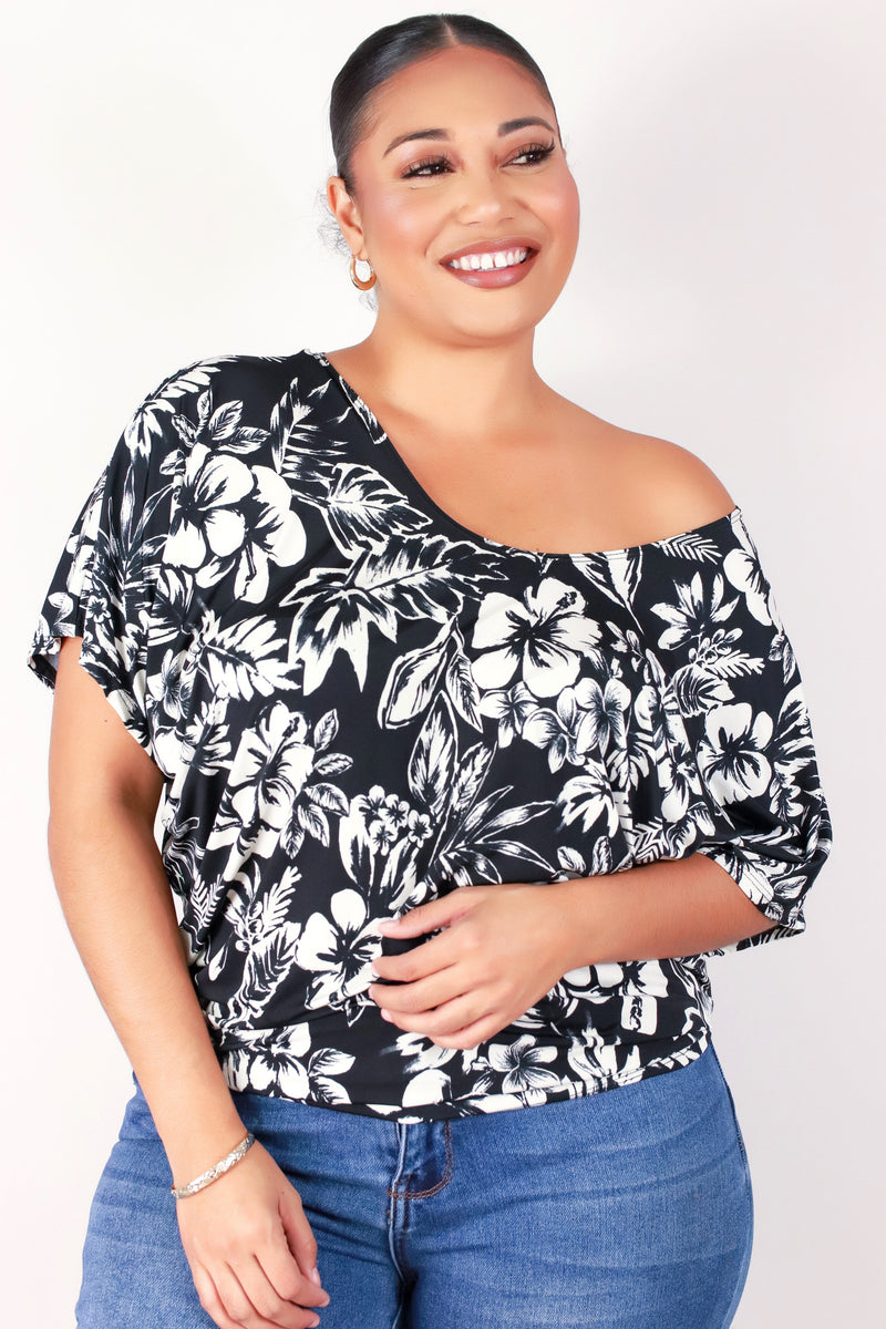 Jeans Warehouse Hawaii - PLUS PRINTED S/S - YOU&