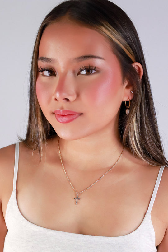 CLASSIC CROSS NECKLACE