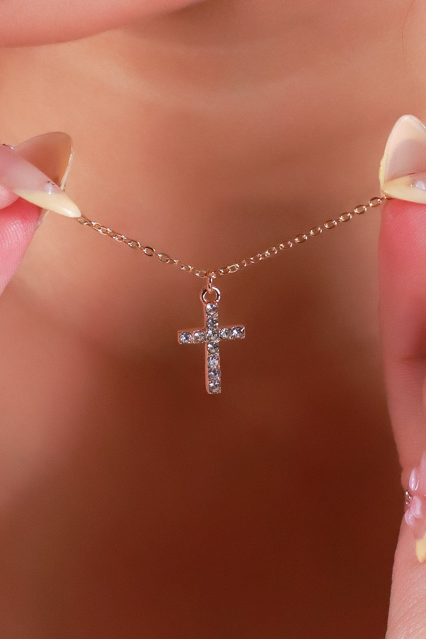 Jeans Warehouse Hawaii - NECKLACE SHORT PENDANT - CLASSIC CROSS NECKLACE | By PRINCE CO