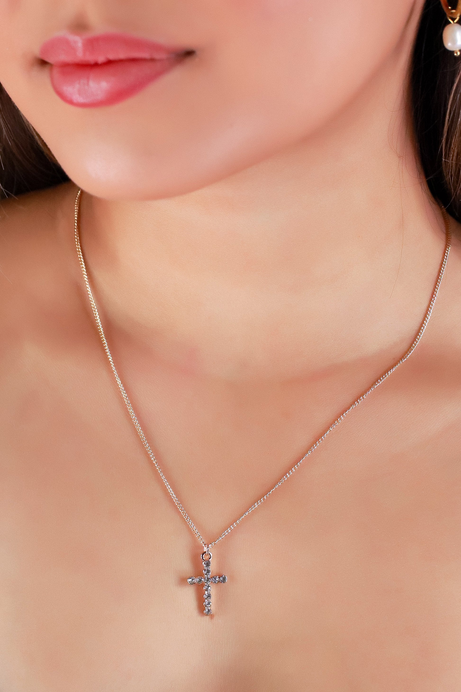 Jeans Warehouse Hawaii - NECKLACE SHORT PENDANT - GLITZ & GRACE CROSS NECKLACE | By PRINCE CO