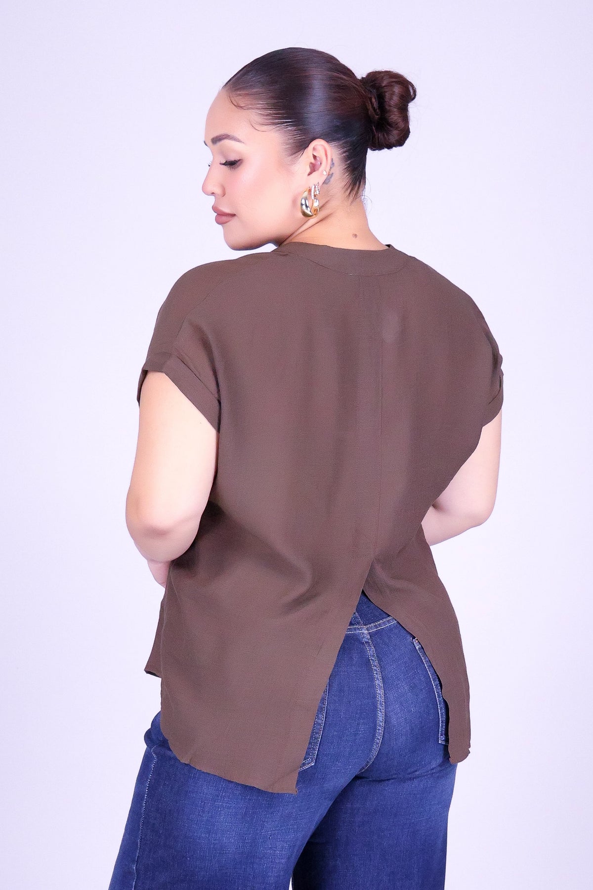 TIMELESS CHARM BLOUSE