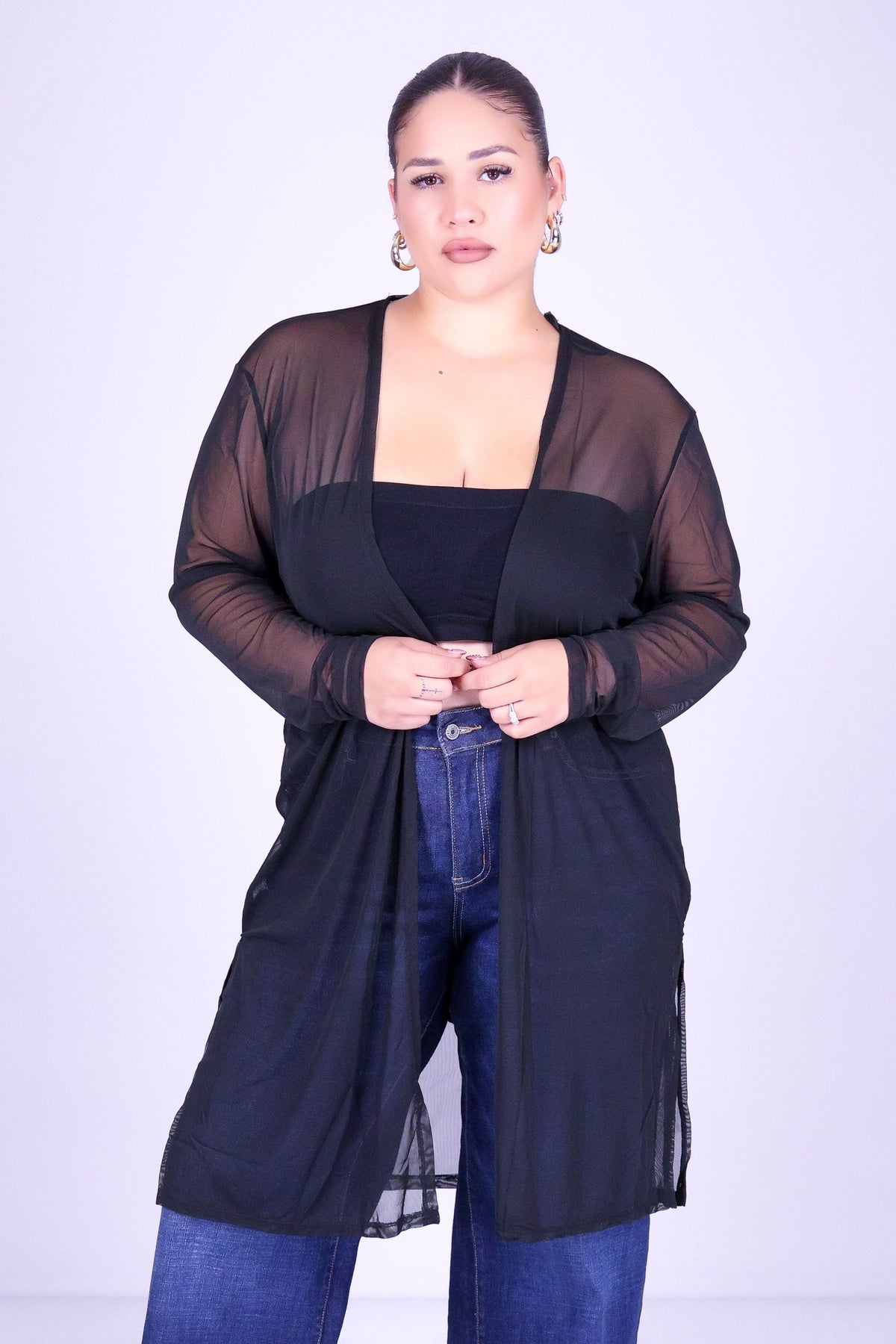 IN SOFT FOCUS CARDIGAN