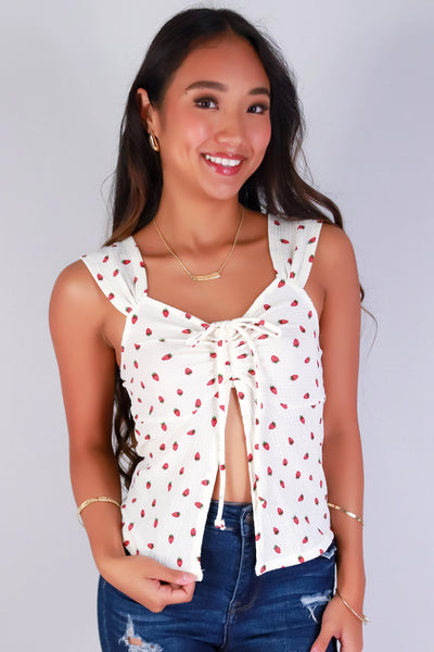 Jeans Warehouse Hawaii - SL PRINT - BERRY SWEET FLYAWAY TOP | By POPULAR 21