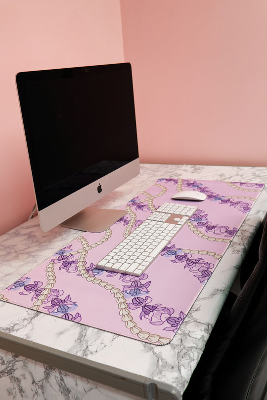 CROWN FLOWER DESK MAT