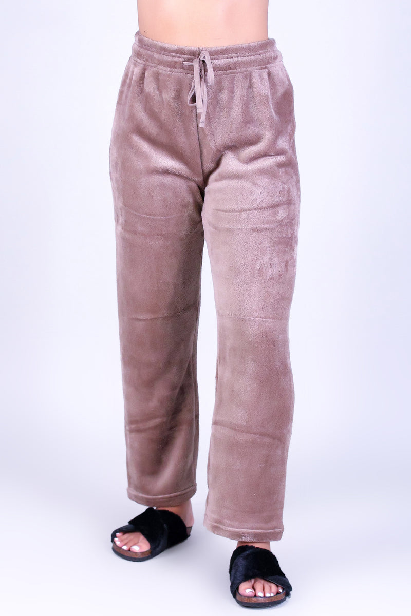 PRETTY PLUSH PANTS