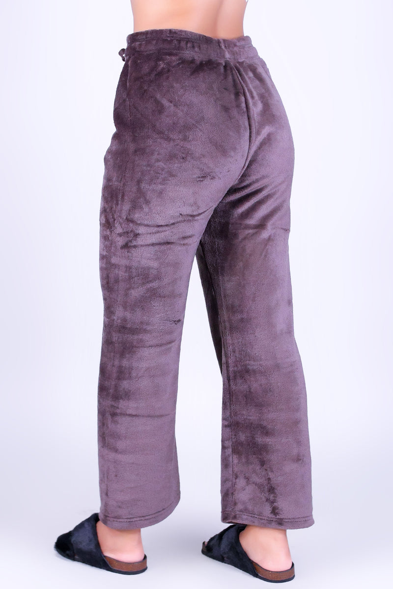 PRETTY PLUSH PANTS