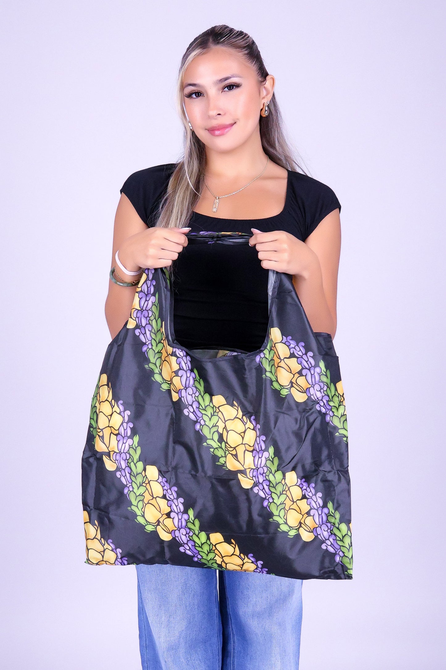 TWISTED LEI FOLDABLE BAG