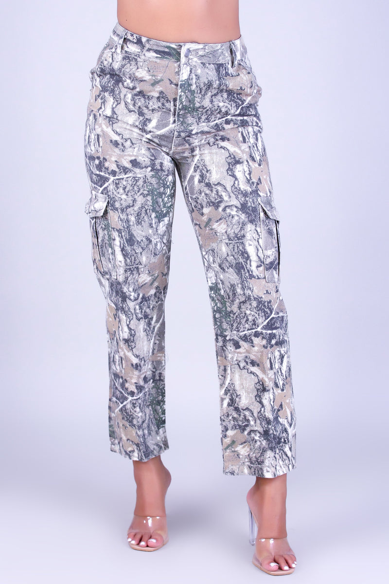INTO THE WOODS HUNTING CAMO CARGO PANTS