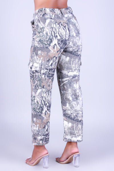 INTO THE WOODS HUNTING CAMO CARGO PANTS