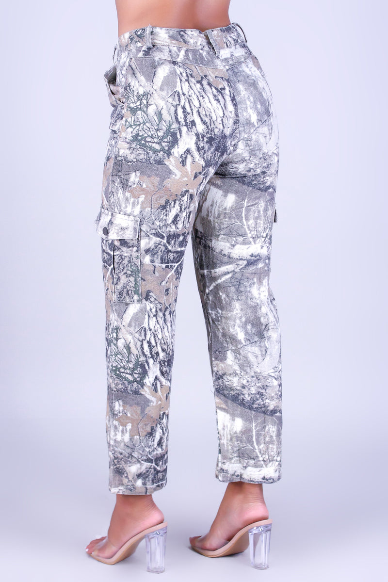 INTO THE WOODS HUNTING CAMO CARGO PANTS