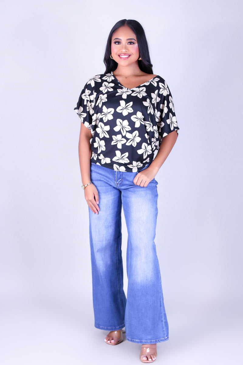 PLUMERIA DOLMAN TOP