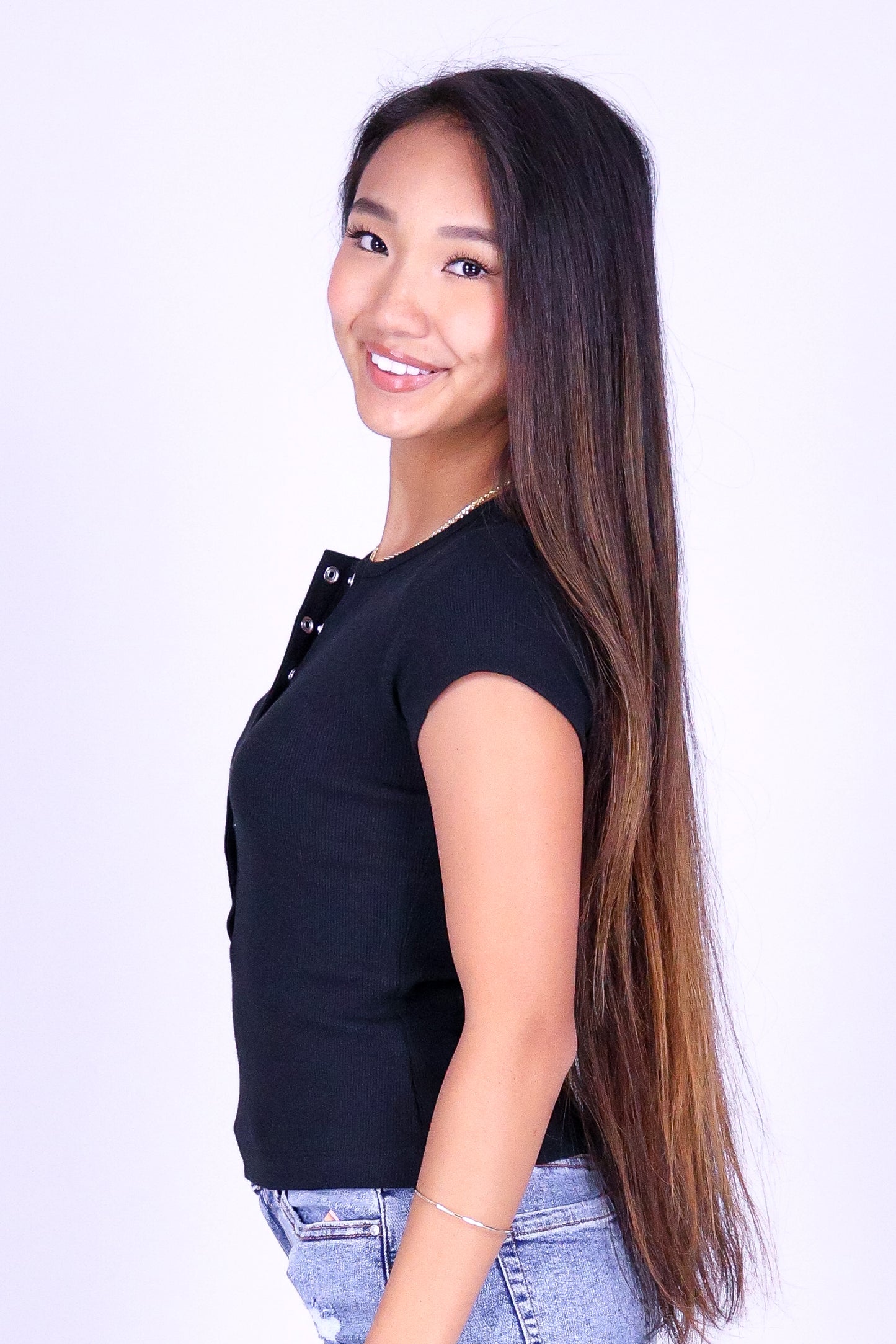 STAPLE PIECE TOP