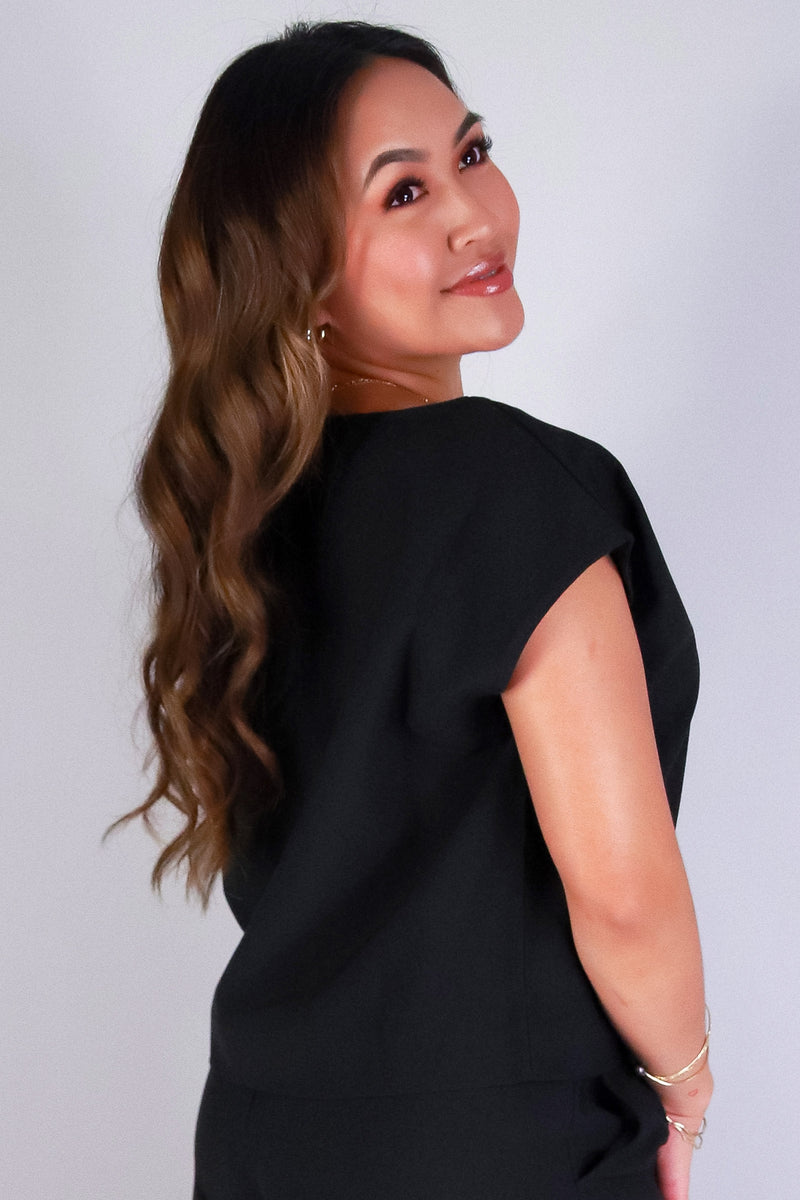 Jeans Warehouse Hawaii - S/S SOLID WOVEN TOPS - SET THE TONE TOP | By OLIVE & CO