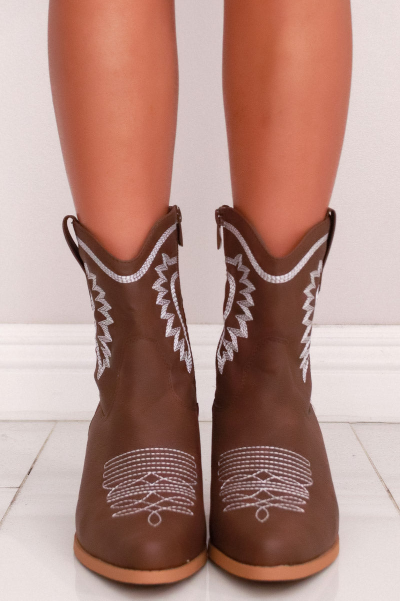 Jeans Warehouse Hawaii - BOOTS - LOVIN&