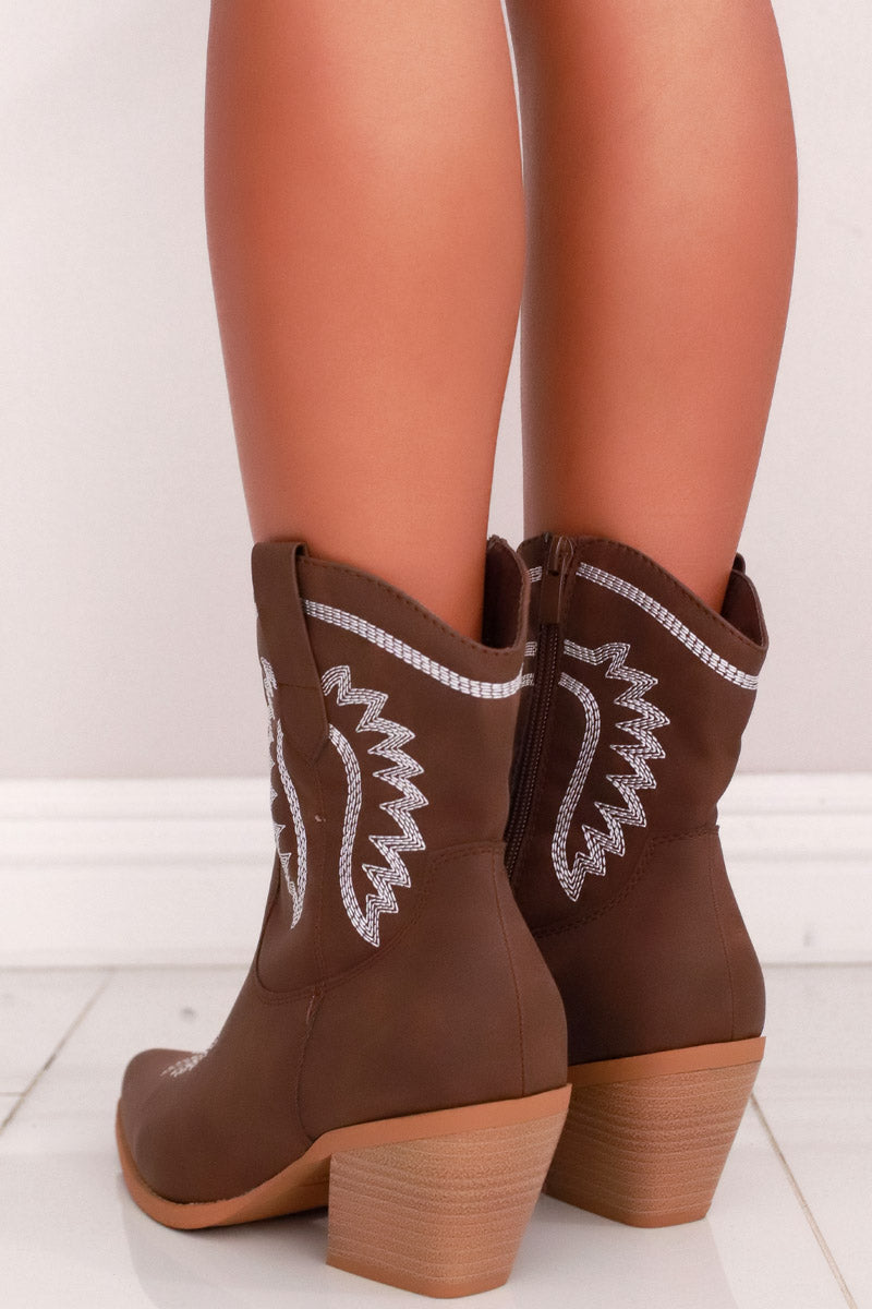 Jeans Warehouse Hawaii - BOOTS - LOVIN&