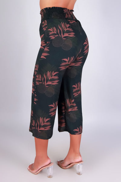 Jeans Warehouse Hawaii - PRINT WOVEN CAPRI'S - ULU SMOCKED WAIST PANTS | By LUZ