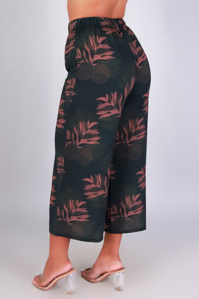 Jeans Warehouse Hawaii - PRINT WOVEN CAPRI'S - ULU CAPRI'S | By LUZ