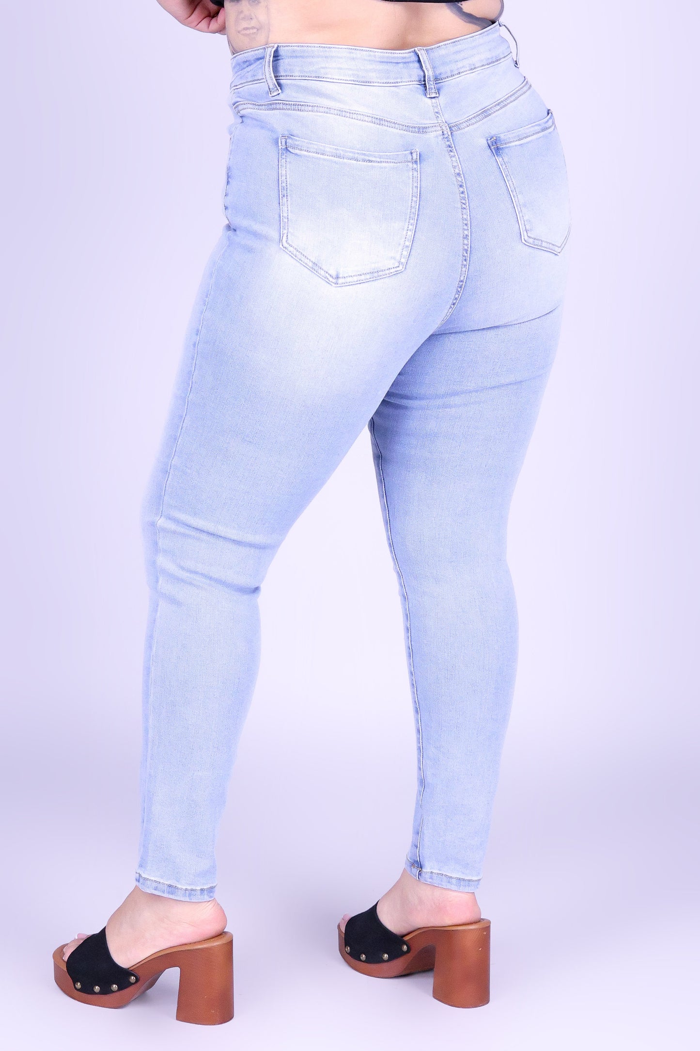 EVERYDAY FIT SKINNY JEANS