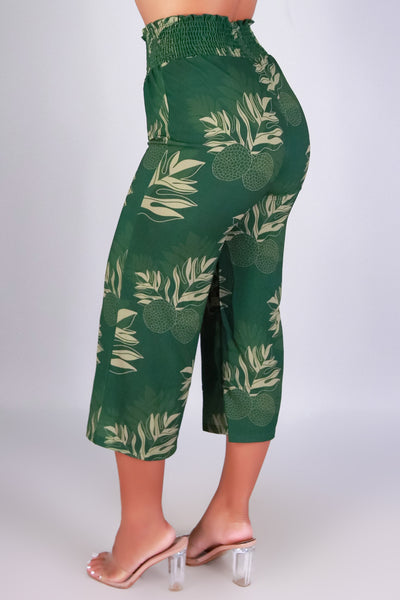 Jeans Warehouse Hawaii - PRINT WOVEN CAPRI'S - ULU SMOCKED WAIST PANTS | By LUZ