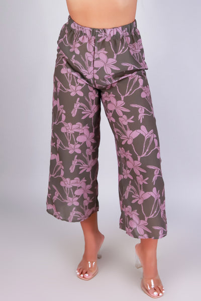 Jeans Warehouse Hawaii - PRINT WOVEN CAPRI'S - PLUMERIA TREE CAPRI'S | By LUZ
