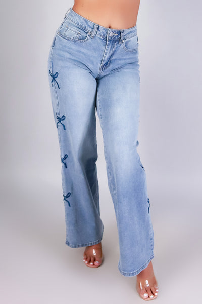 Jeans Warehouse Hawaii - JEANS - SIDE CHARM DENIM JEANS | By ALMOST FAMOUS