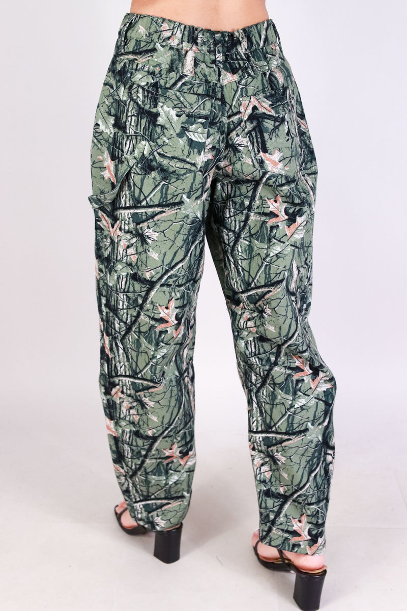 Jeans Warehouse Hawaii - SOLID WOVEN PANTS - CAMO DRIP PANTS | By IKEDDI IMPORTS
