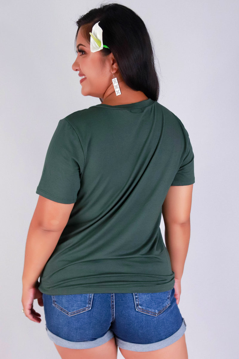 Jeans Warehouse Hawaii - PLUS S/S SCREENS - PUAKENIKENI 2 STRAND LEI TEE | By LUZ