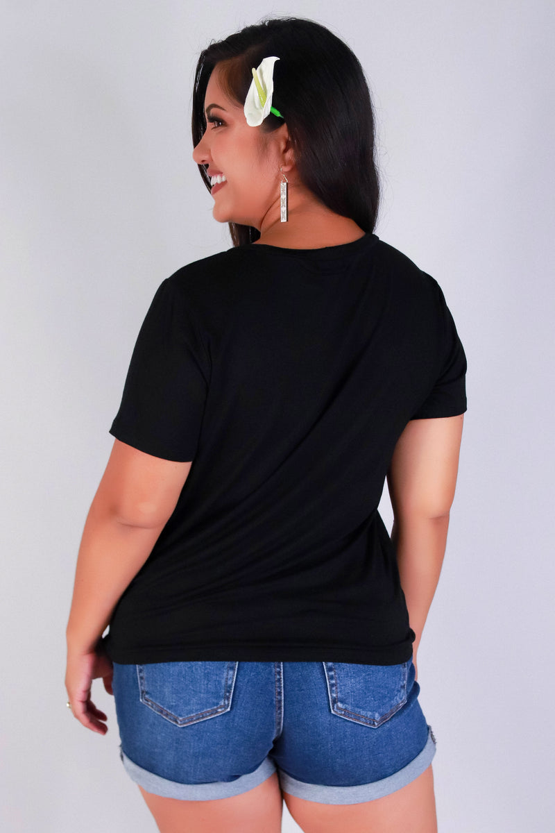 Jeans Warehouse Hawaii - PLUS S/S SCREENS - PUAKENIKENI 2 STRAND LEI TEE | By LUZ