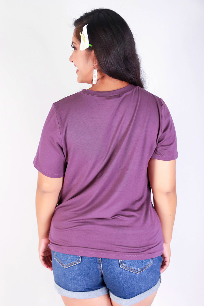 Jeans Warehouse Hawaii - PLUS S/S SCREENS - MAILE PUA LEI TEE | By LUZ