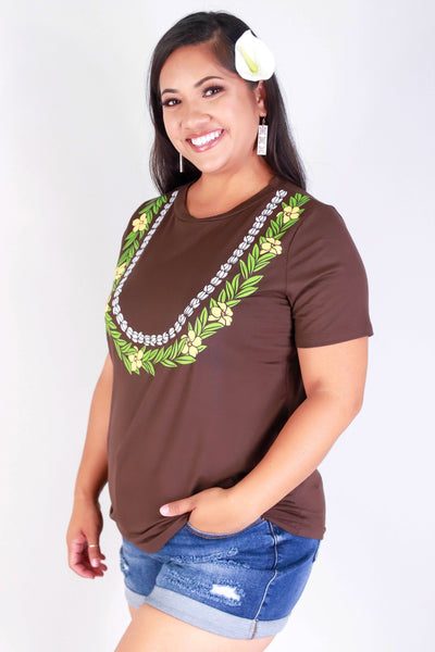 Jeans Warehouse Hawaii - PLUS S/S SCREENS - MAILE PUA LEI TEE | By LUZ