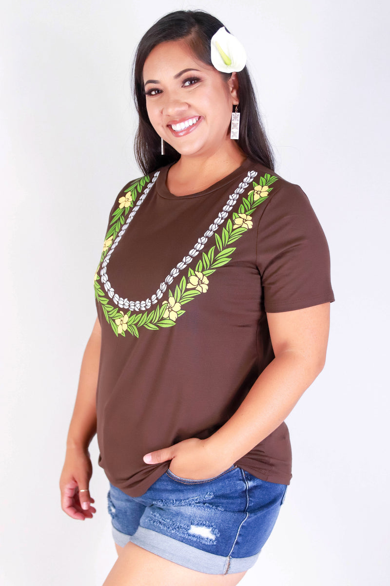 Jeans Warehouse Hawaii - PLUS S/S SCREENS - MAILE PUA LEI TEE | By LUZ