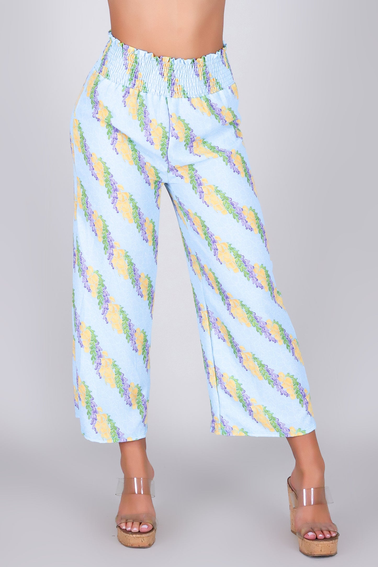 TWISTED LEI SMOCKED CAPRI'S