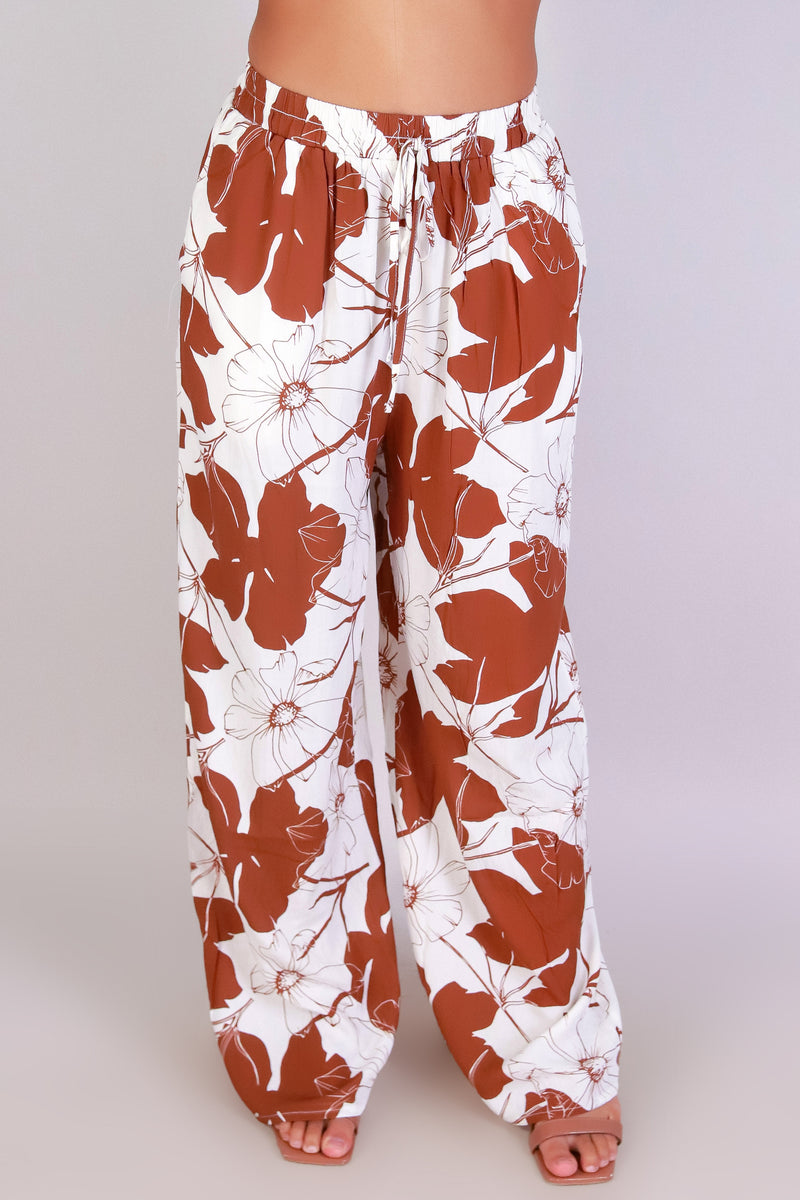 Jeans Warehouse Hawaii - PRINT WOVEN PANTS - TOUCH OF TROUBLE PANTS | By I JOAH