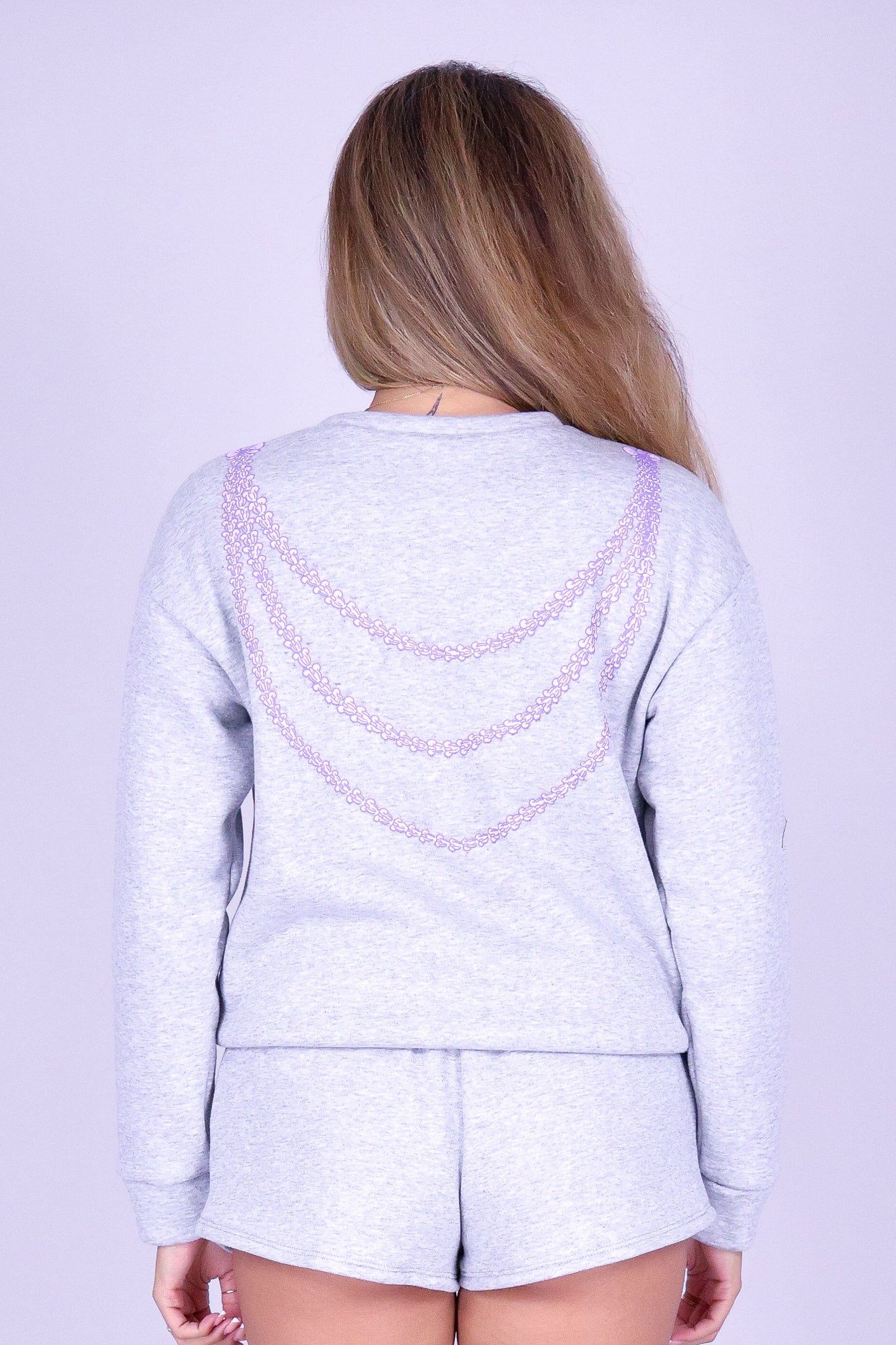 ORCHID CROWN OVERSIZED SWEATER