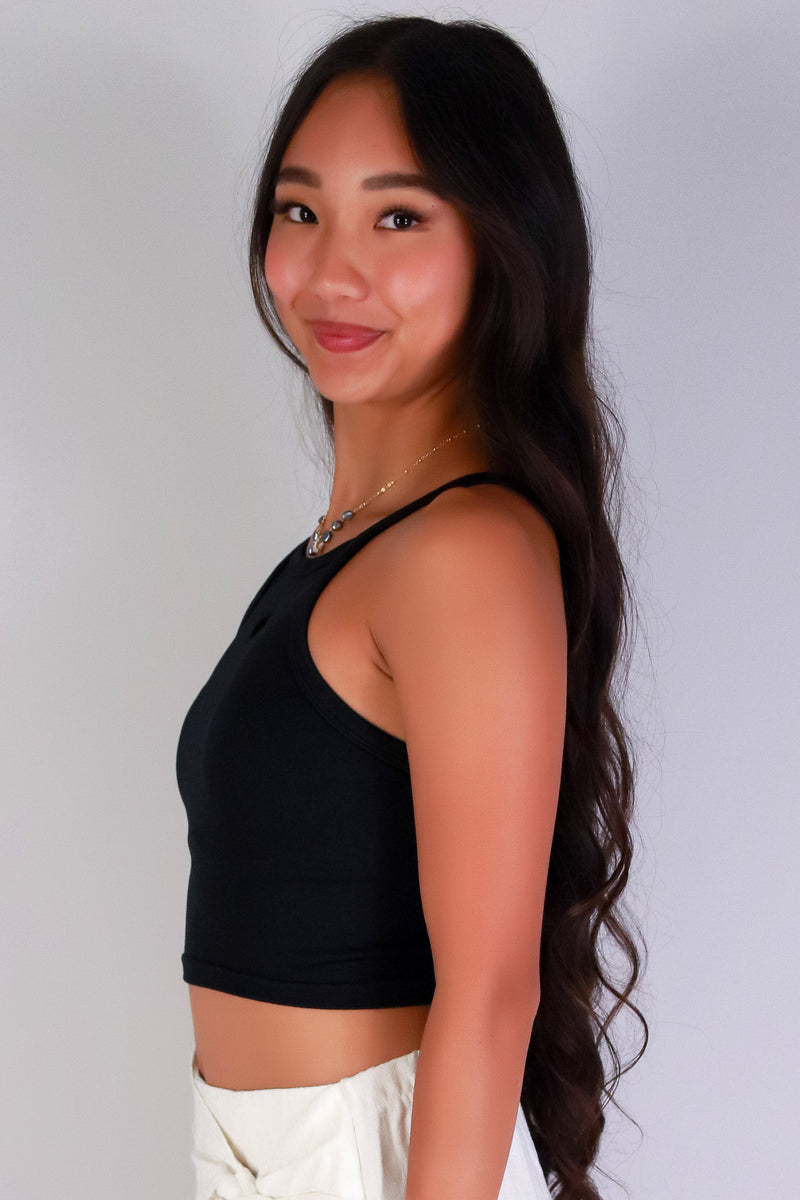 Jeans Warehouse Hawaii - SL CASUAL SOLID - HEART SNATCHED CROP TOP | By ANWND