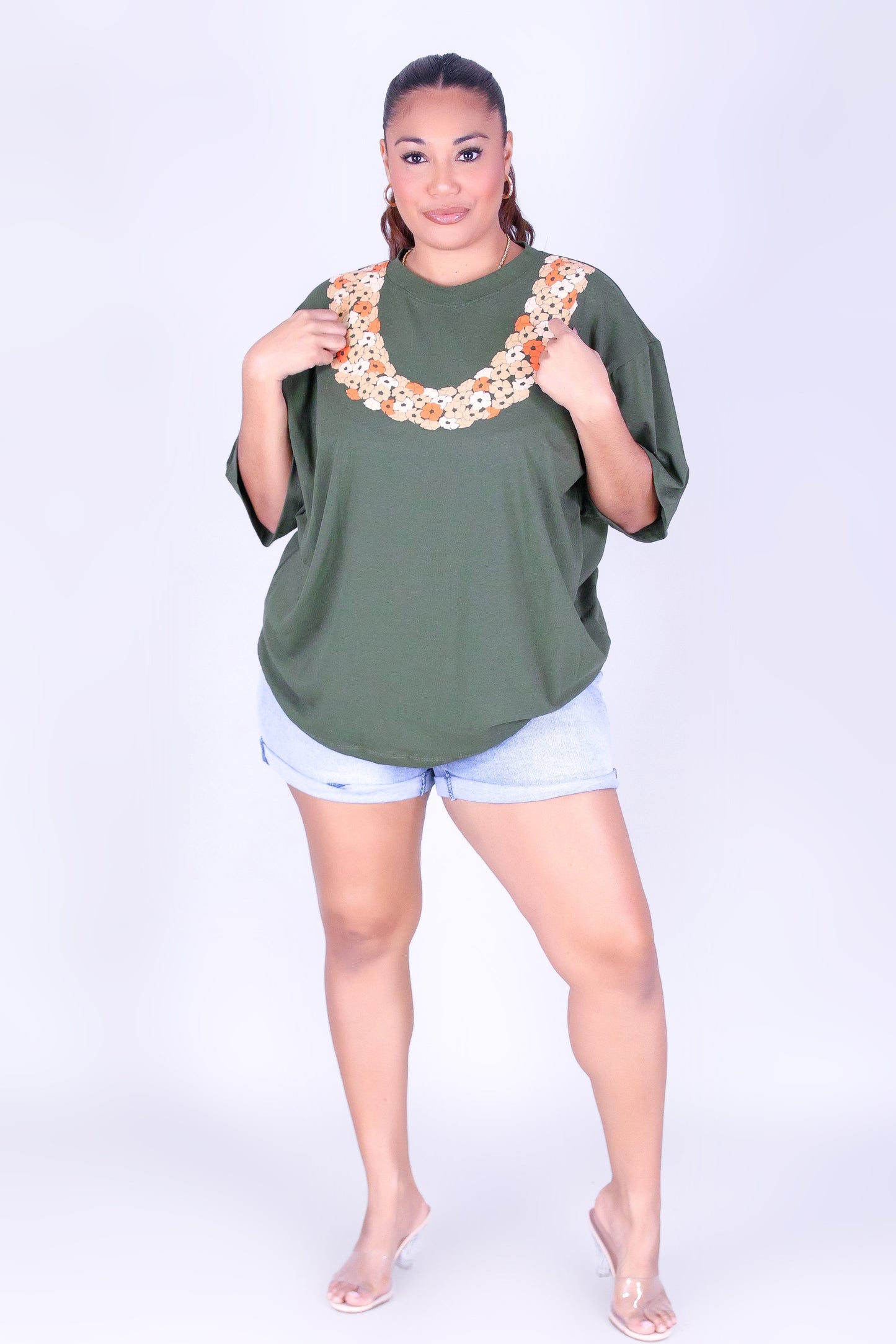 CLUSTERED PUAKENIKENI OVERSIZED LEI TEE