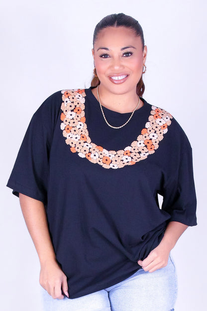 CLUSTERED PUAKENIKENI OVERSIZED LEI TEE