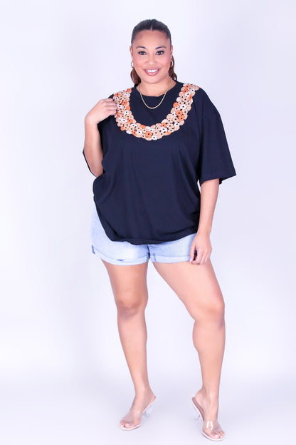 CLUSTERED PUAKENIKENI OVERSIZED LEI TEE