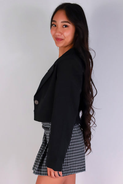 Jeans Warehouse Hawaii - BLAZERS/FASHION JKTS - THE POWER CROP BLAZER | By ULTIMATE OFFPRICE