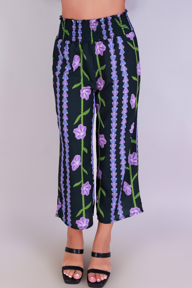 Jeans Warehouse Hawaii - PRINT WOVEN PANTS - POHUEHUE SMOCK WAIST CAPRI PANTS | By LUZ