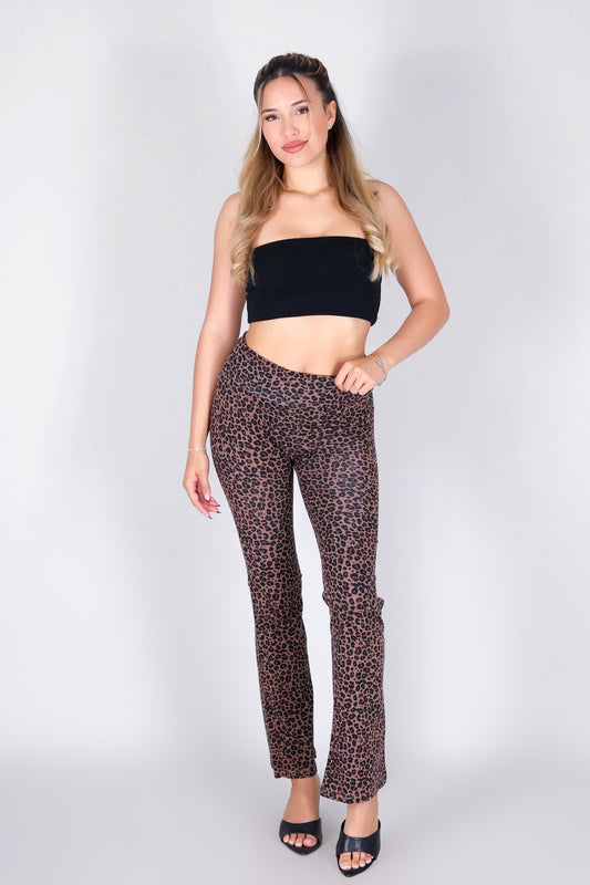 UNTAMED MOTION FLARE PANTS