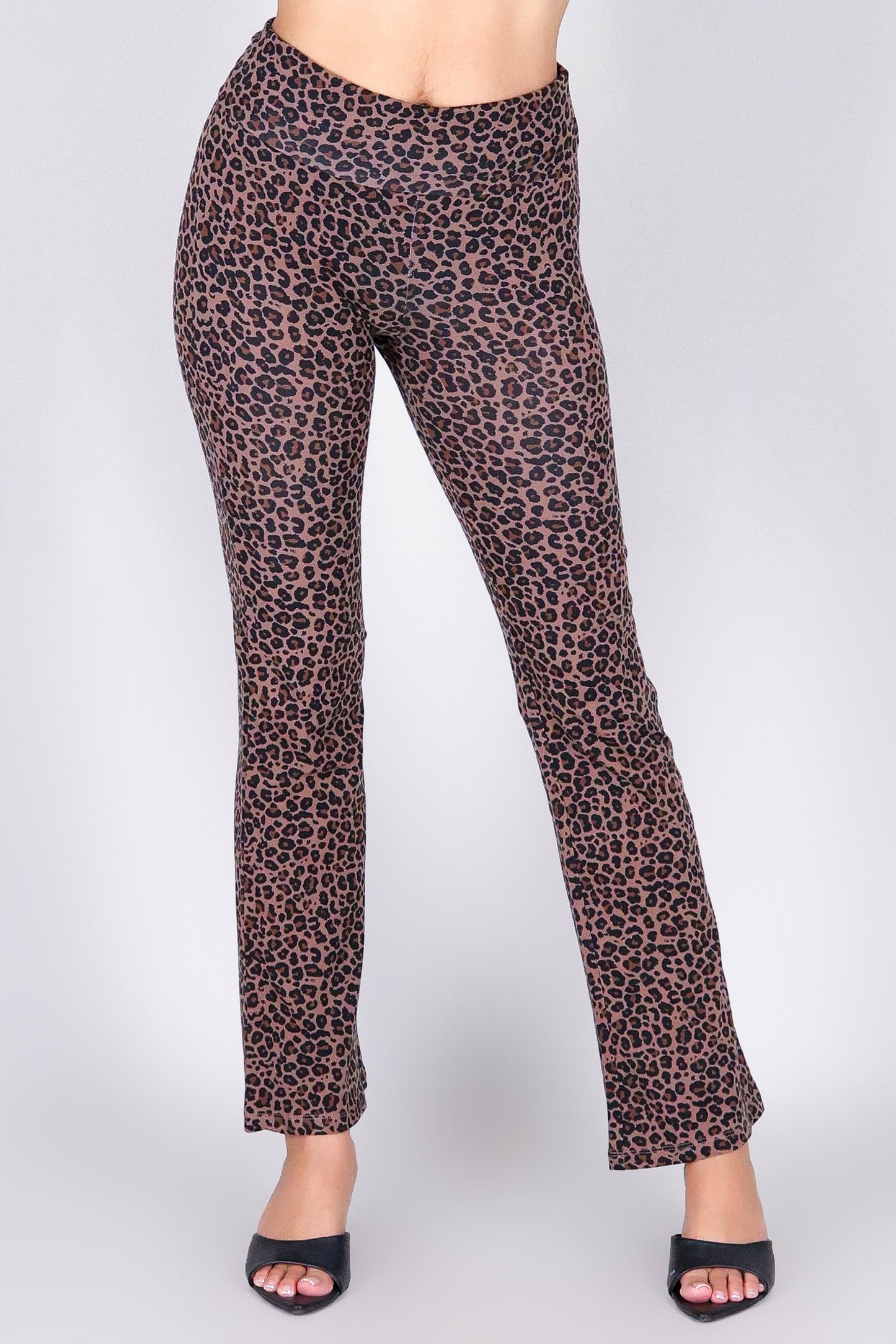 UNTAMED MOTION FLARE PANTS